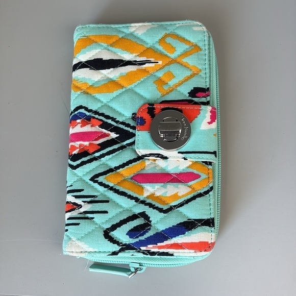 Vera Bradley Classic Signature Turnlock Wallet - Pueblo - Picture 4 of 7